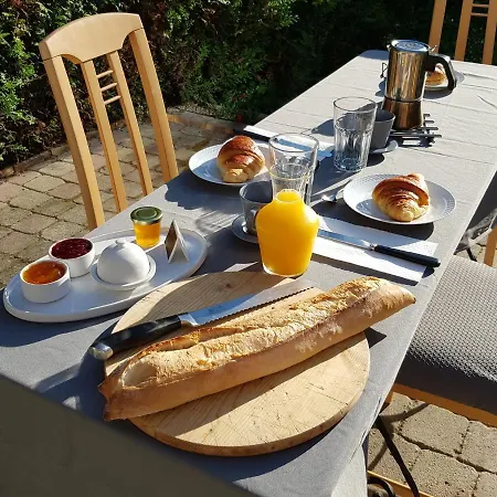 Cosy + Breakfast 20 Minutes From Epernay Δωμάτια σε οικογενειακή κατοικία Blancs-Coteaux